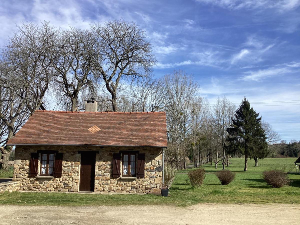 La Maisonnette Des Champs Pierre-Buffière Eksteriør bilde
